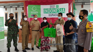 Muslim Aid Australia (MAA), Berikan Bansos Kepala warga Desa Gunungsari