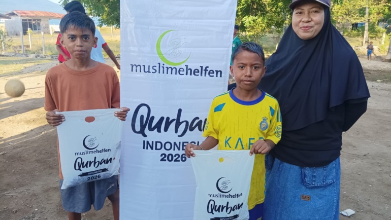 Muslimehelfen Jerman Salurkan 12 Ekor Sapi Kurban di Flores Timur